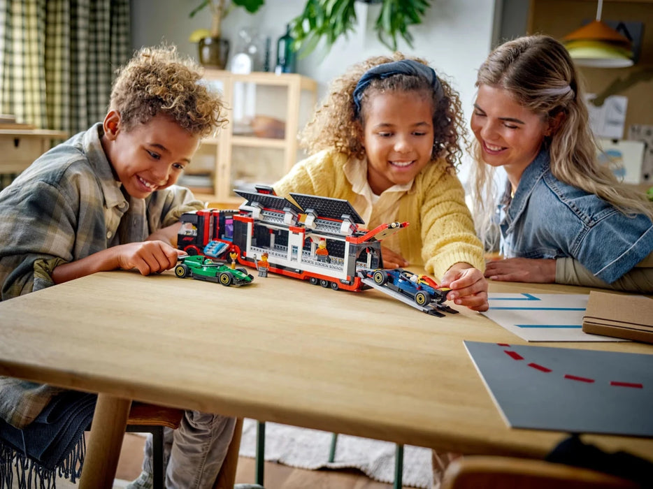 Autotrasportatore F1® con monoposto RB20 e AMR24 F1® - 60445 - Il Mattoncino