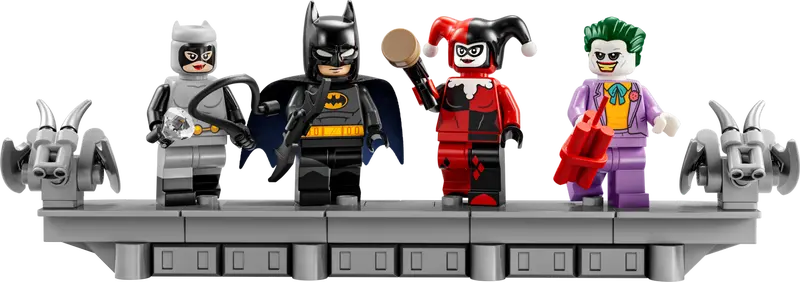 USED - Batman: The Animated Series Gotham City™ - 76271