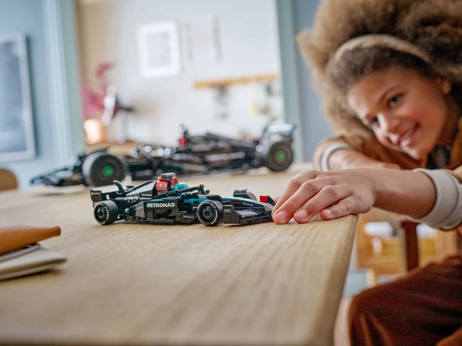 Auto da corsa Mercedes - AMG F1® W15 - 77244 - Il Mattoncino